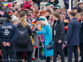 Königin Gemahlin Camilla mit Zuschauern am Brandenburger Tor