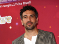 Elyas M’Barek, Schauspieler -  Aufzeichnung, Klein gegen Groß - Das unglaubliche Duell, Sendung 31.10.26 - Fototermin „Klein gegen Groß - Das unglaubliche Duell“ - Die 15-Jahre-Jubiläumsshow, Studio Berlin Adlershof - Studio H, Berlin, 18.10.26