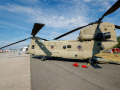 Transporthubschrauber (Hubschrauber, Helikopter) Boeing-Vertol CH-47 Chinook der United States Army. Die Bundeswehr will den CH-47F anschaffen, der in der Luft betankt werden kann -  ILA 2022 Internationale Luft- und Raumfahrtausstellung Berlin in Brandenburg