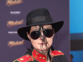 Feature: Gast im Michael Jackson Outfit -  Internationale Premiere von MICHAEL