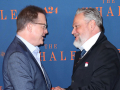 Brendan Fraser  - Oscar Gewinner als bester Hauptdarsteller für THE WHALE mit Torsten Münchow - Synchronsprecher, deutsche Synchronstimme von Brendan Fraser