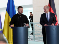 Wolodymyr Selensky, Präsident der Ukraine und Bundeskanzler Olaf Scholz beim Pressegespräch -  Besuch des Präsidenten der Ukraine, Wolodymyr Selensky in der Bundesrepublik Deutschland