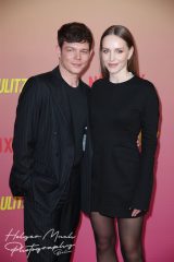 Georg Listing (Tokio Hotel) mit seiner Verlobten Susanne Knispel –  Special Screening von Kaulitz & Kaulitz Staffel 2