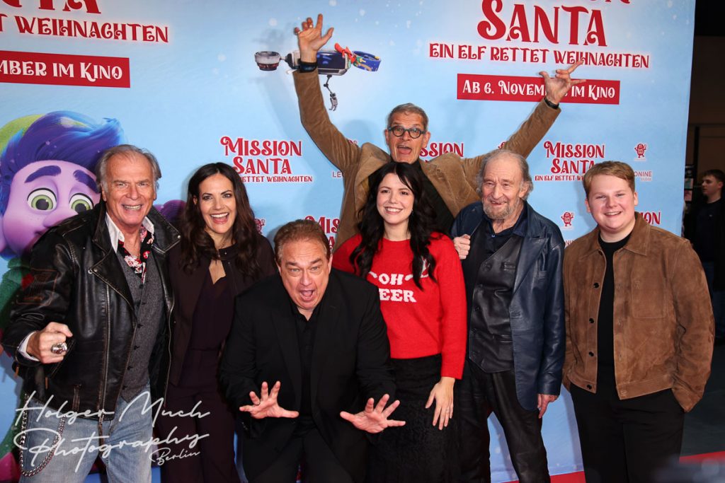 Premiere MISSION SANTA - EIN ELF RETTET WEIHNACHTEN, Wolfang Fierek, Bettina Zimmermann, Michael Mendl, Malwanne bürgerlich Vanessa Maria Braunisch, geb. Gierszewski, Oliver Kalkofe und Julius Weckauf [C] Holger Much 