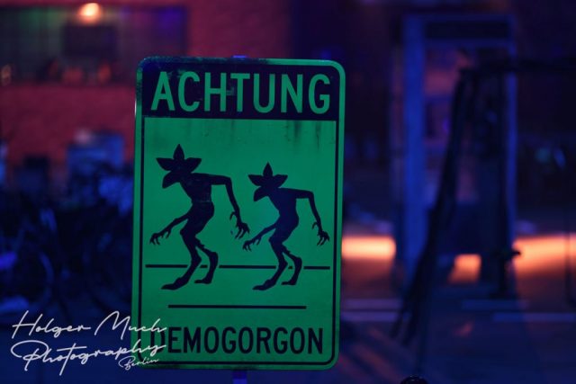 Feature: Warnschild: Demogorgon – Fan-Event NETFLIX STRANGER THINGS Staffel 5